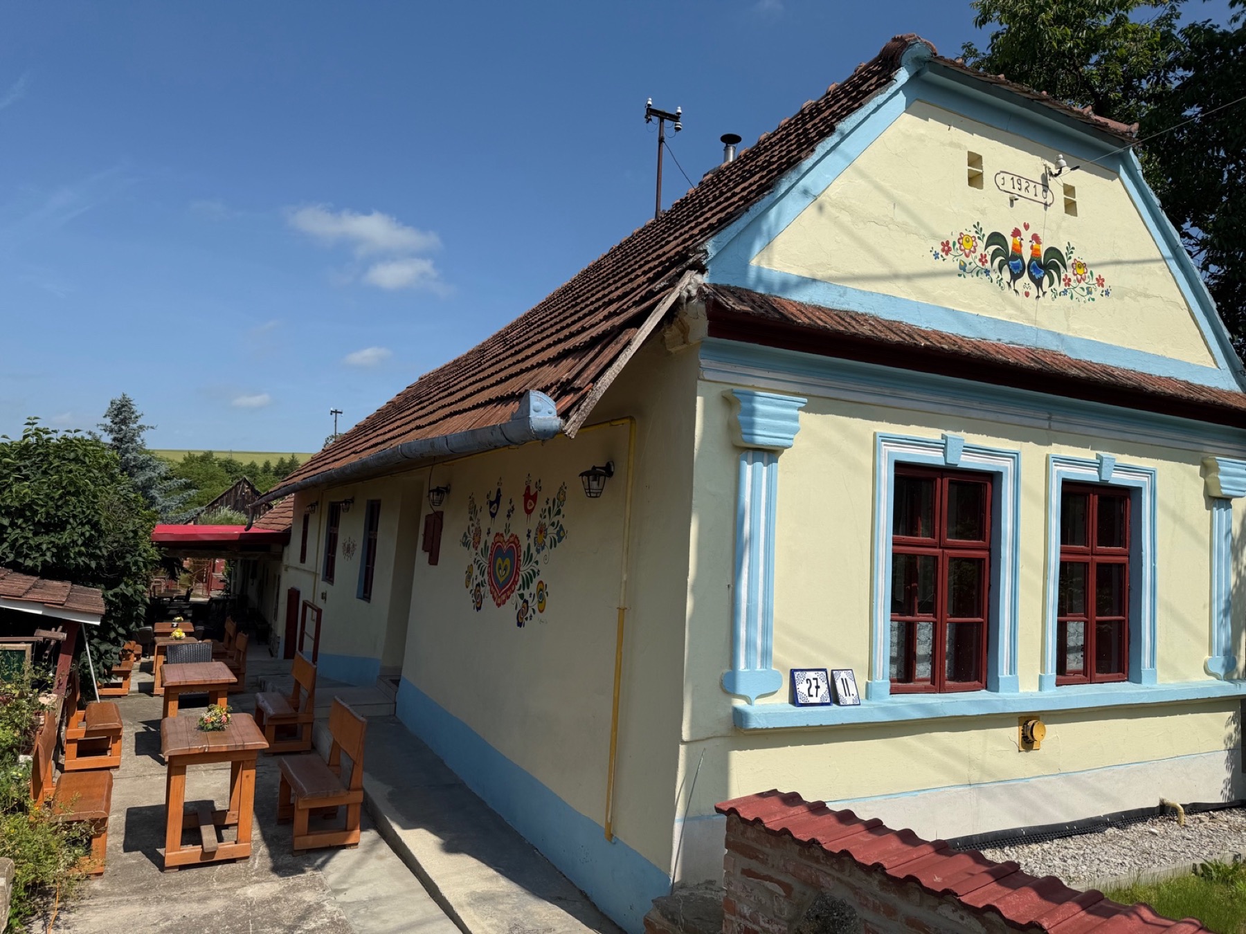 Kunowský šenk — tradičná maľovaná chalupa